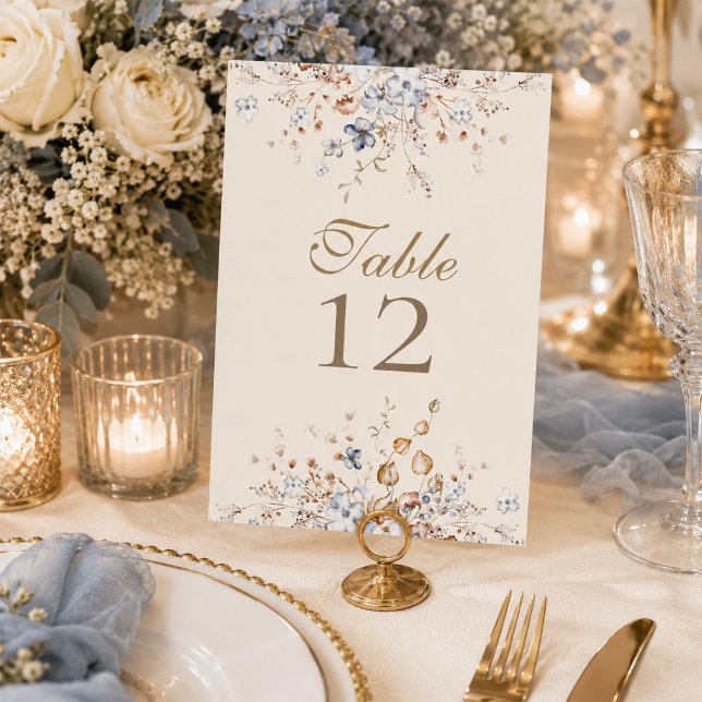 Staubblaues botanisches Hochzeitstischschild Tischnummer (Dusty Blue Botanical Wedding Table Number)