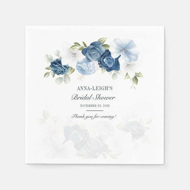 Staubblaues florales Eukalyptus-Brautparty-Papier Serviette (Vorderseite)