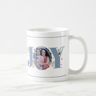 Staubblaues Joy mit Beeren Weihnachtsfoto Kaffeetasse