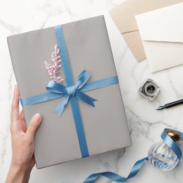 Staubgraues Maifarben-Trendfarbe für Frühling und Geschenkpapier