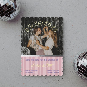 Staubiges Retro-Frühlings-Disco-Hochzeitsfoto Save The Date