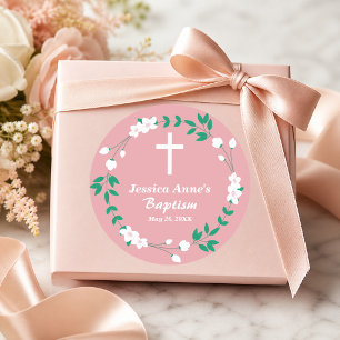 Staubiges Rosa Weiße Kreuz Blumen Wappen Taufe  Runder Aufkleber