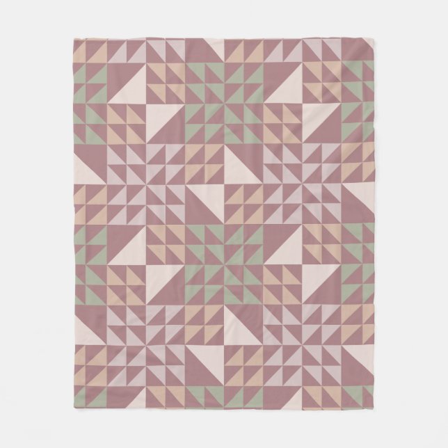 Staubrosafarbenes geometrisches Quiltmuster Fleecedecke (Vorderseite)