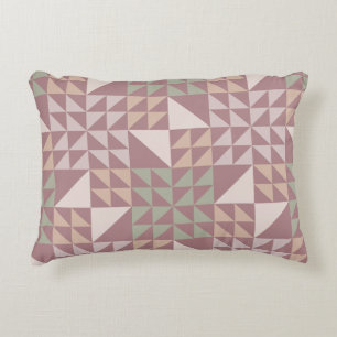 Staubrosafarbenes geometrisches Quiltmuster-Wurfki Dekokissen