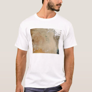 Staubsturm im Mittlere Osten T-Shirt