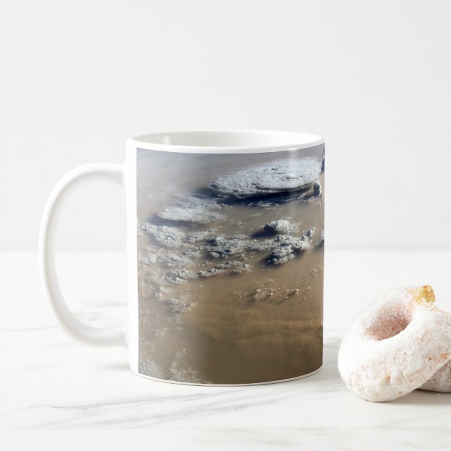 Staubsturm über die Sandmeere der Wüste Sahara. Kaffeetasse (Mit Donut)
