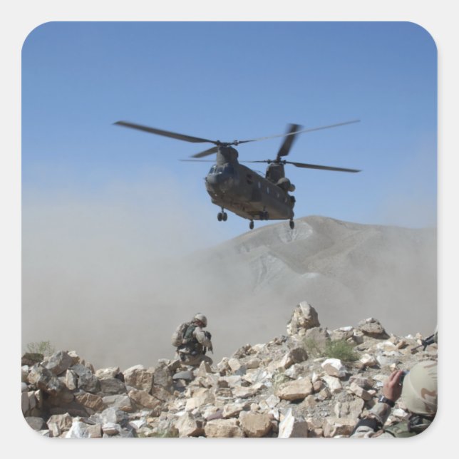 Staubwolken, die durch die Rotorabwaschanlage ange Quadratischer Aufkleber (Vorderseite)