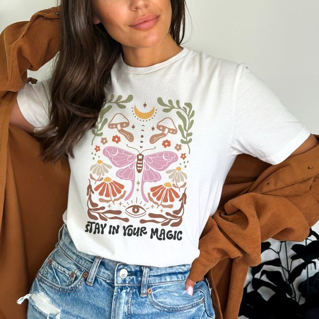 Stay in your Magic Boho Floral Inspiration Quote T-Shirt (Von Creator hochgeladen)
