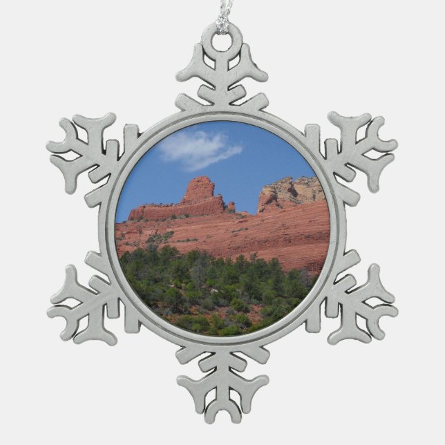 Steamboat Rock in Sedona Schneeflocken Zinn-Ornament (Vorderseite)