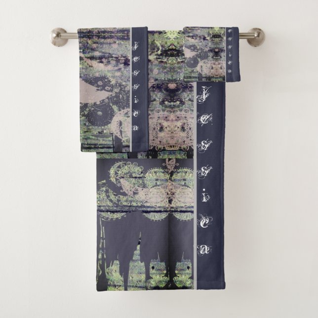 Steampunk&Chic Decay Schriftart Badhandtuch Set (Insitu)