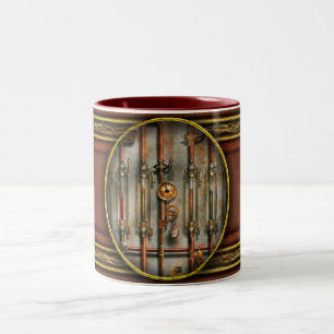 Steampunk - Der Schmierverteiler Zweifarbige Tasse