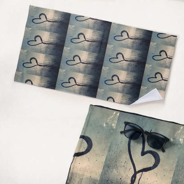 Steamy Hearts Strandtuch (Von Creator hochgeladen)