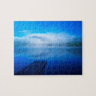 Steg an einem ruhigen nebligen See, Kalifornien Puzzle