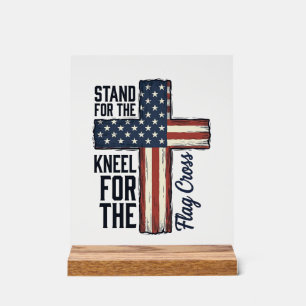 Steh für die Flagge Knie für das Kreuz-Shirt-Desig Acrylschild