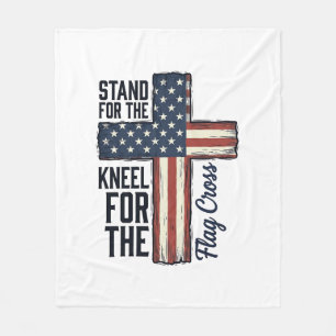 Steh für die Flagge Knie für das Kreuz-Shirt-Desig Fleecedecke