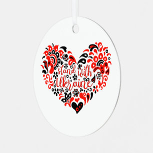 Stehen Sie mit ukrainischer Schrift und Herz Ornament Aus Metall