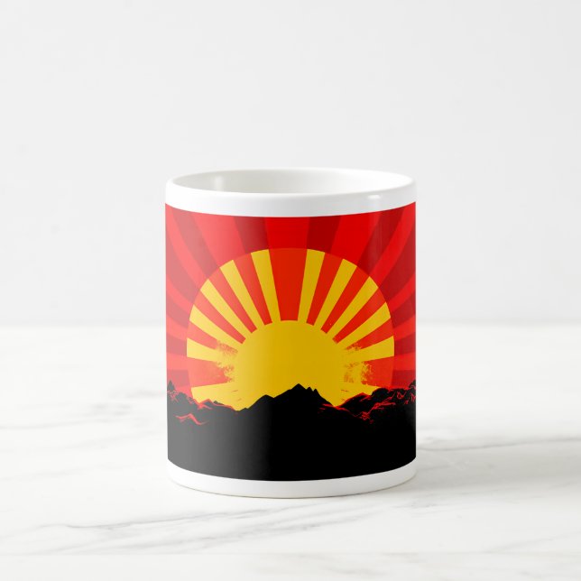Steigende Sonne - Design 1 Kaffeetasse (Mittel)