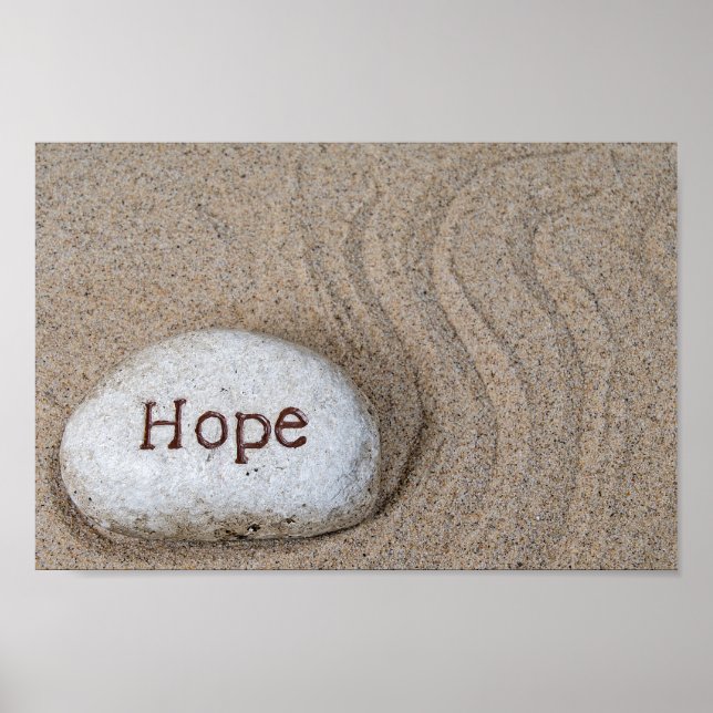 Stein im Sand mit dem Wort Hope Poster (Vorne)