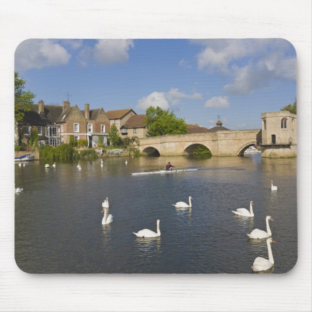 Steinbogenbrücke und Fluss Ouse, St. Ives, Mousepad (Vorne)