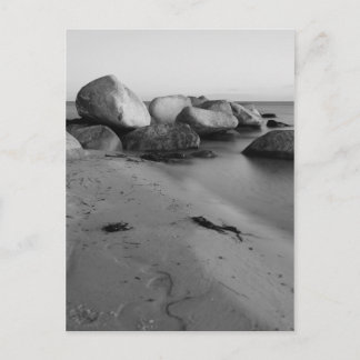Steine im Meer Postkarte