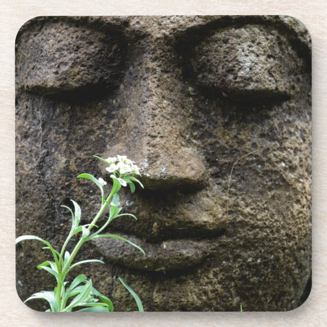 Steingartenstatue mit Blume Untersetzer (Vorderseite)