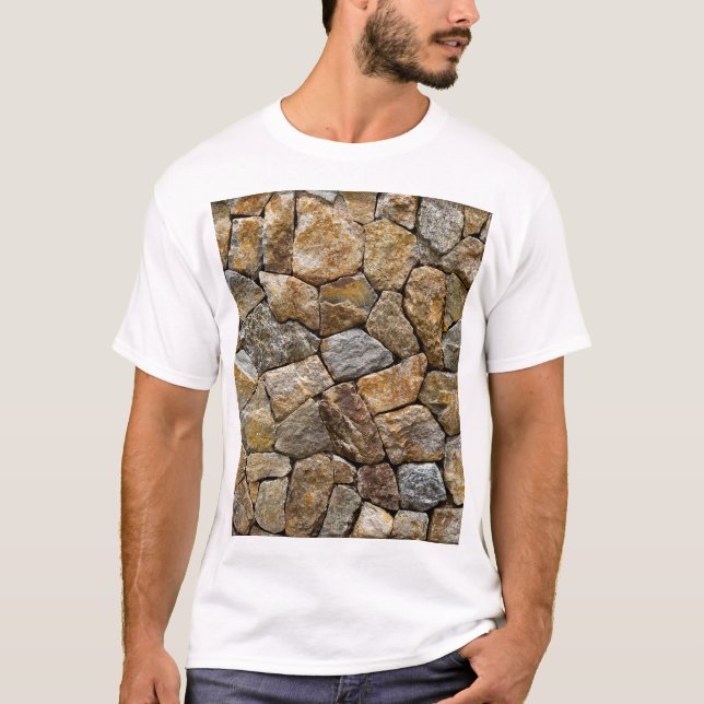 Steinmauer: Dekoratives Design T-Shirt (Vorderseite)