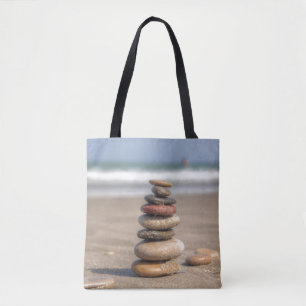 Steinturm auf Strand