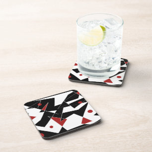 Stellen Sie den PlastikballenUntersetzer in den ro Getränkeuntersetzer