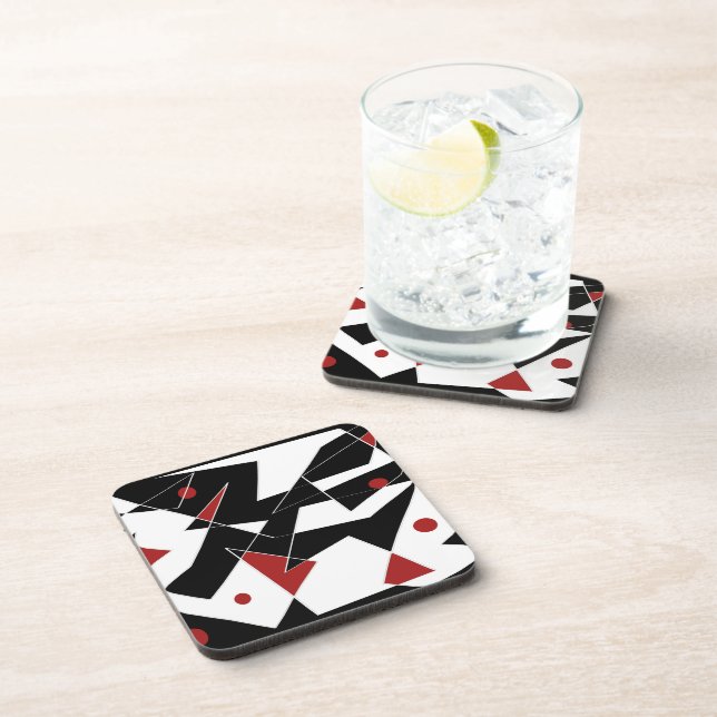 Stellen Sie den PlastikballenUntersetzer in den ro Getränkeuntersetzer (Rechte Seite)