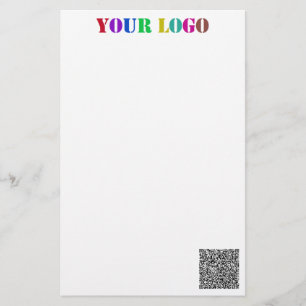 Stellen Sie Ihr Firmenlogo und QR-Code ein. Briefpapier