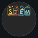 STEM Science Technology Engineering Mathematiker S Runder Aufkleber<br><div class="desc">Geschenk für einen STEM Spezialisten in der Schule, Erziehungskarriere und Wissenschaft? STEAM Learning Crew tee, mit niedlichen Handzeichnungen von Labrador-Geräten, das macht sie stolz! inspirier Ihren Schülern! Wissenschaft, Technologie, Ingenieurmathematik (STEM) sind nicht nur für die Schule, sie entdecken die Geheimnisse der Welt. Dieses phantastische Tee eignet sich hervorragend für Männer...</div>