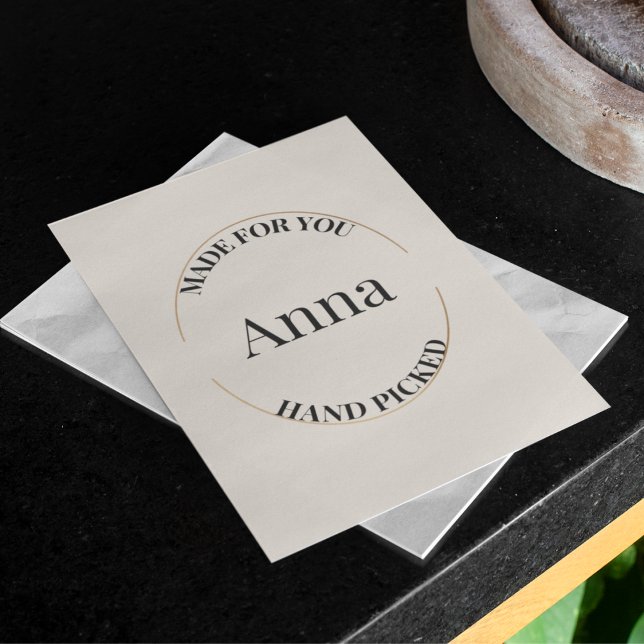 Stempel und zentriert (Ivory card featuring oval stamp design with Made for You and Handpicked curved text.)