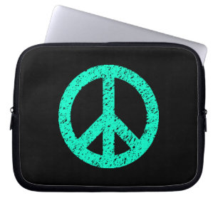 Stenciled Peace Symbol - Türkis auf schwarz Laptopschutzhülle