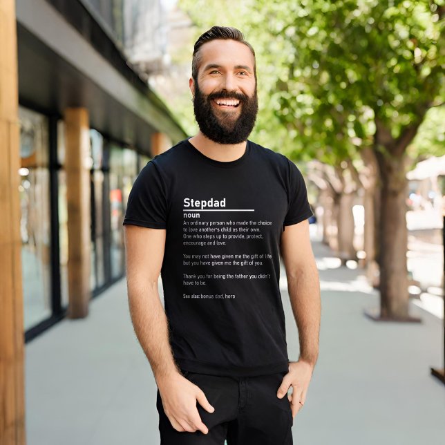 Stepdad Definition T-Shirt (Von Creator hochgeladen)