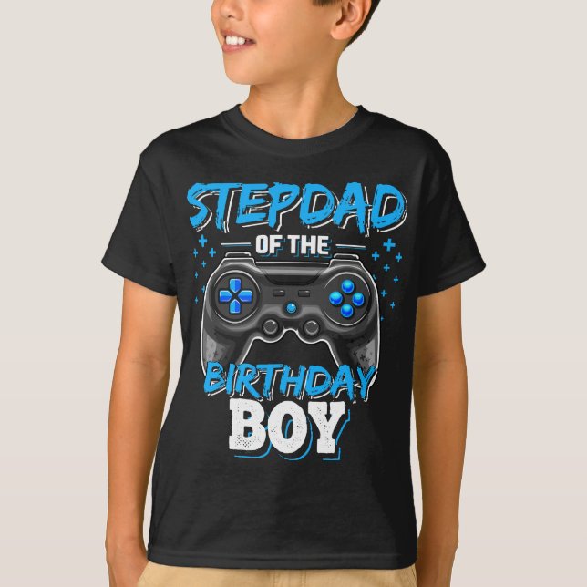 Stepdad of the Birthday Boy Matching Family Video T-Shirt (Vorderseite)