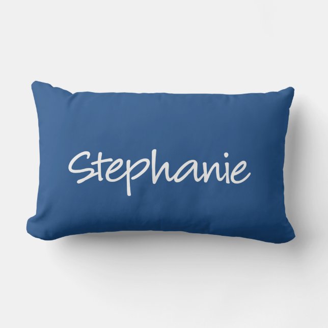 Stephanie Pillow - Modern Script Lendenkissen (Vorderseite)
