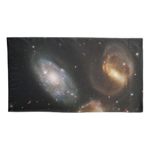 Stephan's Quintet: Ein galaktisches Trümmerfeld Kissenbezug