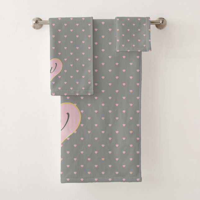 Sterne im Herzen auf Gray Towel Set (Insitu)
