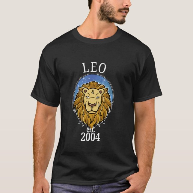 Sternzeichen Löwe geboren im Jahr 2004 T-Shirt (Vorderseite)
