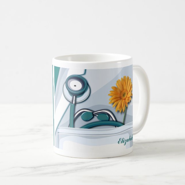 Stethoscope und Daisy Nurse Wertgutschein Tasse (VorderseiteRechts)