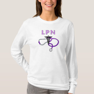 Stethoskop der Krankenschwester-LPN T-Shirt