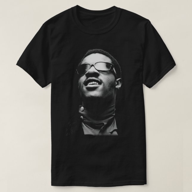 Stevie Wonder __ Vintag Halftone Style __ Fanart T-Shirt (Design vorne)