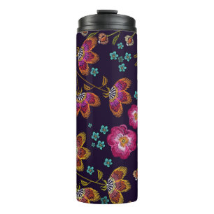Stickereien von Blume: nahtlose Modemuster Thermosbecher