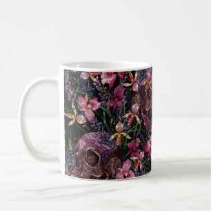 Stickereiskull und rosa orchid-Blume Kaffeetasse