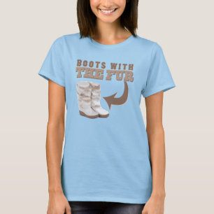 Stiefel mit dem Pelz T-Shirt