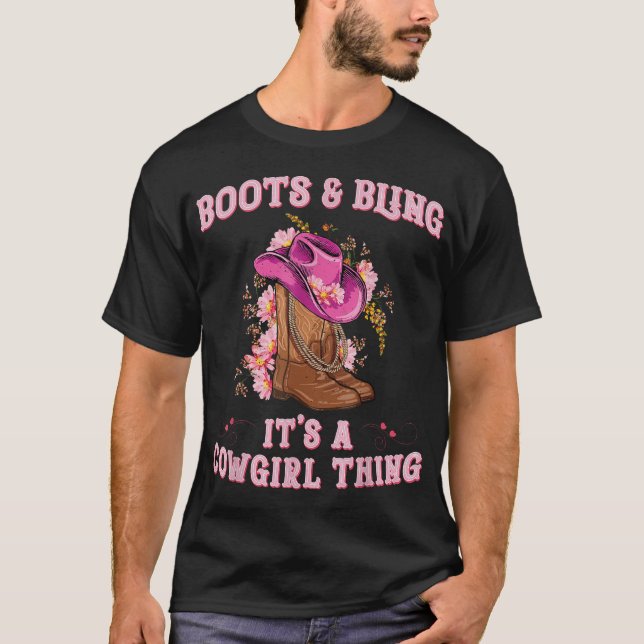 Stiefel und Bling es ein Cowgirl Ding Rodeo Liebe T-Shirt (Vorderseite)