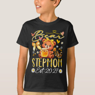Stiefmutter Est 2027 Florale Fliege Muttertag Bär T-Shirt