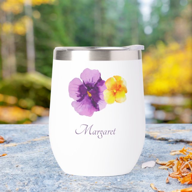 Stiefmütterchen Aquarell HandIllustriertes Garten  (This colorful pansy wine tumbler features my own watercolor art of two pansies, purple and gold.)