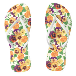 Stiefmütterchen auf cremeweiß flip flops