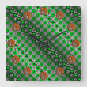 Stier & Holz-Hase Quadratische Wanduhr